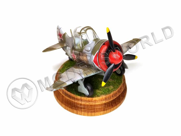 Готовая фантазийная модель, советский истребитель Ла-7 - фото 1