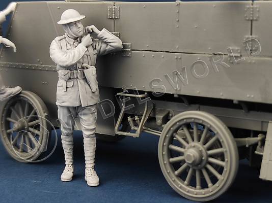 Фигура офицера канадской мотопулеметной бригады. Масштаб 1:35