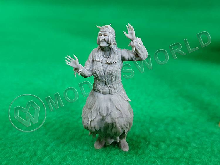 Фигура "Баба Яга". Масштаб 1:35 - фото 1