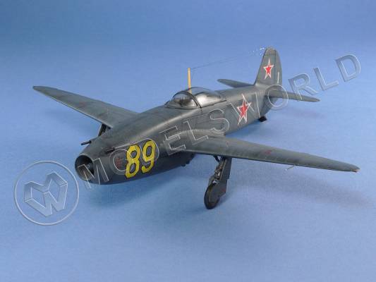 Модель самолета из Ф.П. смолы Як-15. Масштаб 1:72