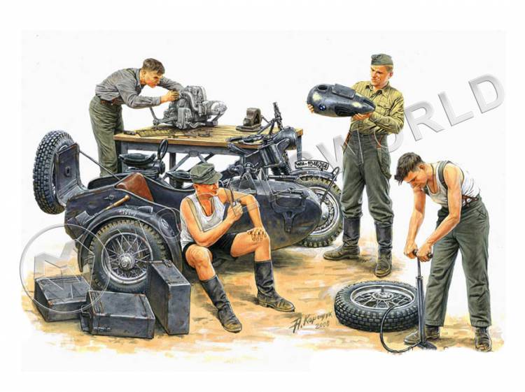 Фигуры немецких механиков. Ремонт мотоцикла BMW. Масштаб 1:35 - фото 1